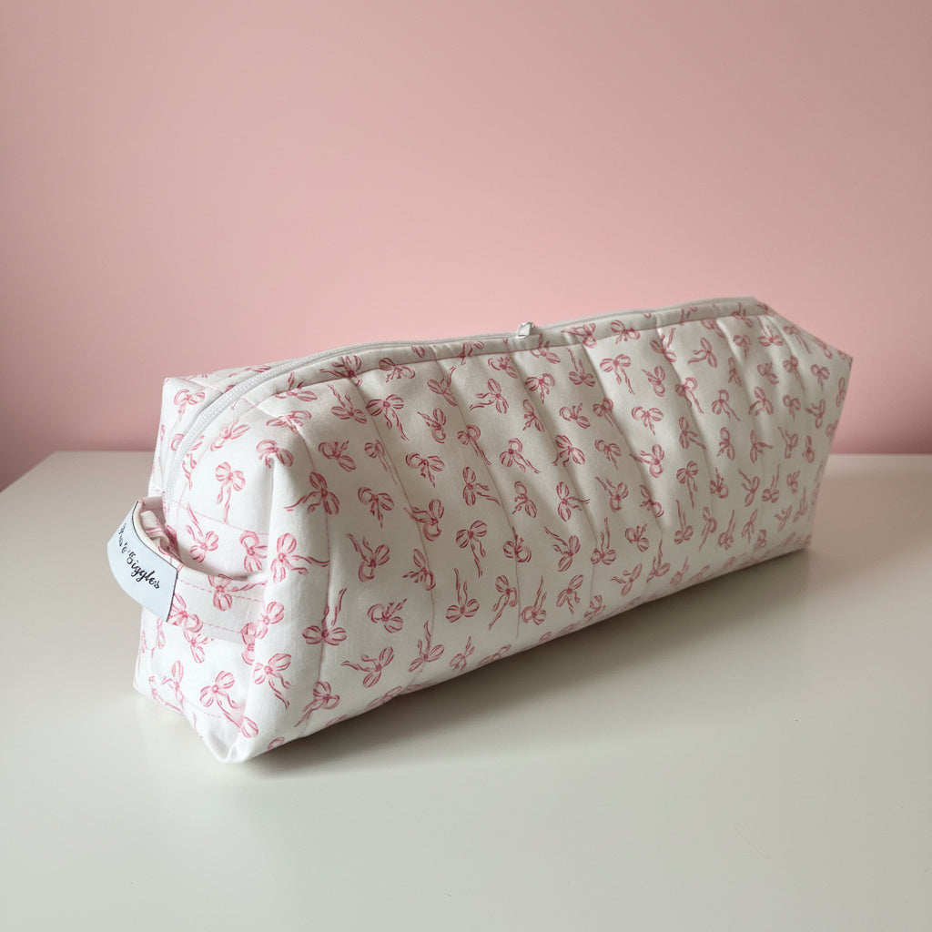 hair tool bag white with pink bows